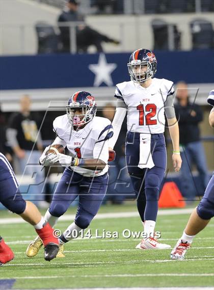 Thumbnail 1 in Boyd vs. Fossil Ridge (UIL 6A Division 2 Region 1 Bi-District Playoff) photogallery.