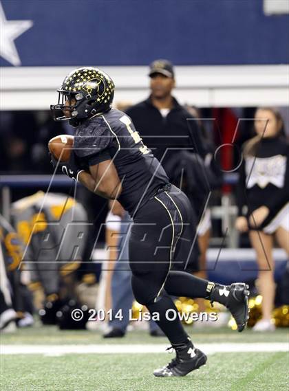 Thumbnail 2 in Boyd vs. Fossil Ridge (UIL 6A Division 2 Region 1 Bi-District Playoff) photogallery.