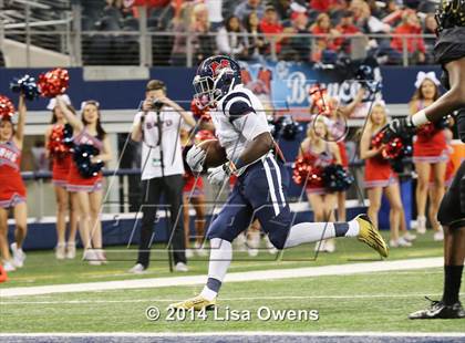 Thumbnail 2 in Boyd vs. Fossil Ridge (UIL 6A Division 2 Region 1 Bi-District Playoff) photogallery.