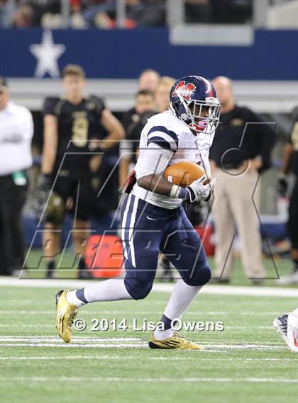 Thumbnail 2 in Boyd vs. Fossil Ridge (UIL 6A Division 2 Region 1 Bi-District Playoff) photogallery.