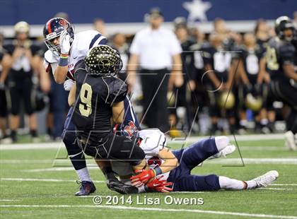 Thumbnail 1 in Boyd vs. Fossil Ridge (UIL 6A Division 2 Region 1 Bi-District Playoff) photogallery.