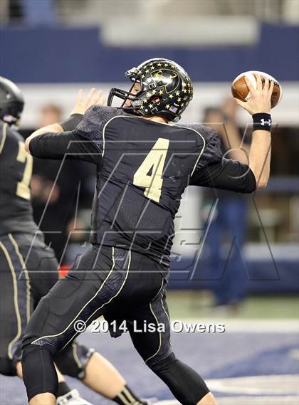 Thumbnail 3 in Boyd vs. Fossil Ridge (UIL 6A Division 2 Region 1 Bi-District Playoff) photogallery.