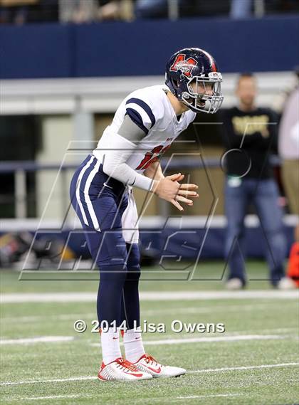 Thumbnail 1 in Boyd vs. Fossil Ridge (UIL 6A Division 2 Region 1 Bi-District Playoff) photogallery.