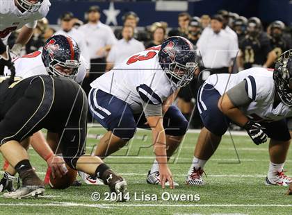 Thumbnail 1 in Boyd vs. Fossil Ridge (UIL 6A Division 2 Region 1 Bi-District Playoff) photogallery.