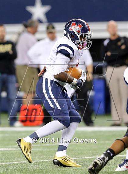 Thumbnail 2 in Boyd vs. Fossil Ridge (UIL 6A Division 2 Region 1 Bi-District Playoff) photogallery.