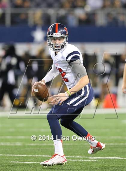 Thumbnail 2 in Boyd vs. Fossil Ridge (UIL 6A Division 2 Region 1 Bi-District Playoff) photogallery.