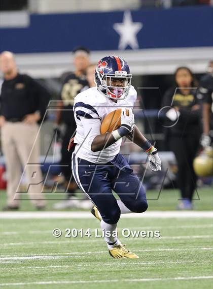 Thumbnail 3 in Boyd vs. Fossil Ridge (UIL 6A Division 2 Region 1 Bi-District Playoff) photogallery.