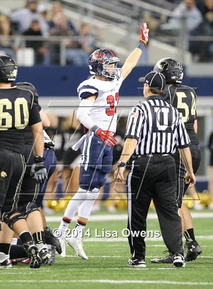 Thumbnail 2 in Boyd vs. Fossil Ridge (UIL 6A Division 2 Region 1 Bi-District Playoff) photogallery.