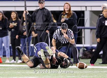Thumbnail 1 in Boyd vs. Fossil Ridge (UIL 6A Division 2 Region 1 Bi-District Playoff) photogallery.