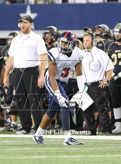 Thumbnail 3 in Boyd vs. Fossil Ridge (UIL 6A Division 2 Region 1 Bi-District Playoff) photogallery.