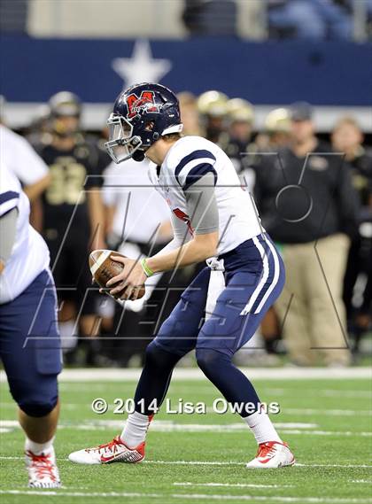 Thumbnail 1 in Boyd vs. Fossil Ridge (UIL 6A Division 2 Region 1 Bi-District Playoff) photogallery.