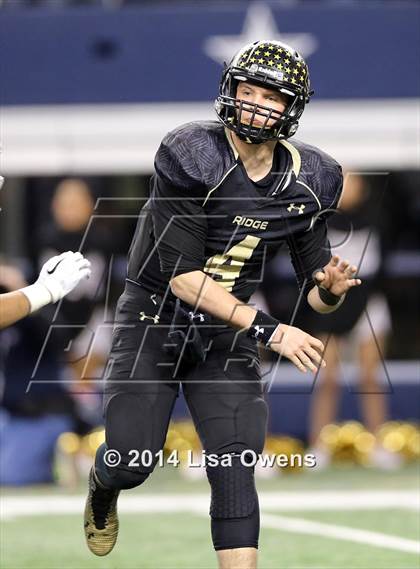Thumbnail 2 in Boyd vs. Fossil Ridge (UIL 6A Division 2 Region 1 Bi-District Playoff) photogallery.