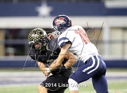 Thumbnail 1 in Boyd vs. Fossil Ridge (UIL 6A Division 2 Region 1 Bi-District Playoff) photogallery.