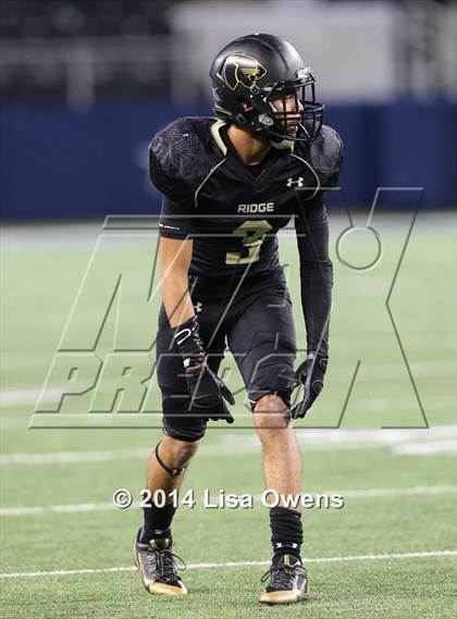 Thumbnail 1 in Boyd vs. Fossil Ridge (UIL 6A Division 2 Region 1 Bi-District Playoff) photogallery.