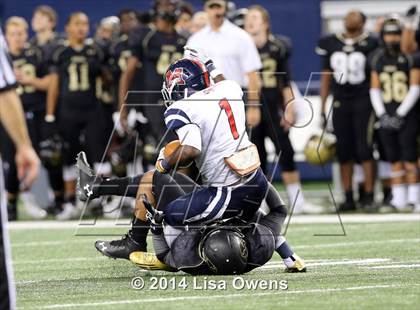 Thumbnail 2 in Boyd vs. Fossil Ridge (UIL 6A Division 2 Region 1 Bi-District Playoff) photogallery.