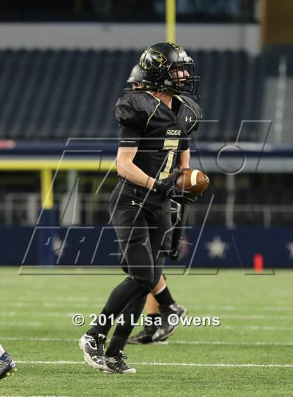 Thumbnail 2 in Boyd vs. Fossil Ridge (UIL 6A Division 2 Region 1 Bi-District Playoff) photogallery.