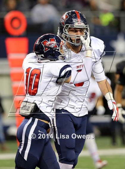 Thumbnail 1 in Boyd vs. Fossil Ridge (UIL 6A Division 2 Region 1 Bi-District Playoff) photogallery.