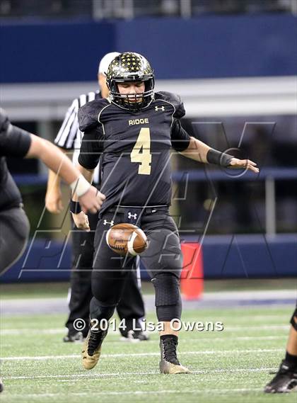 Thumbnail 2 in Boyd vs. Fossil Ridge (UIL 6A Division 2 Region 1 Bi-District Playoff) photogallery.