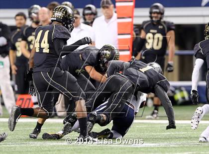 Thumbnail 1 in Boyd vs. Fossil Ridge (UIL 6A Division 2 Region 1 Bi-District Playoff) photogallery.