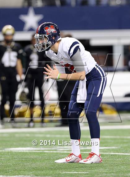 Thumbnail 1 in Boyd vs. Fossil Ridge (UIL 6A Division 2 Region 1 Bi-District Playoff) photogallery.