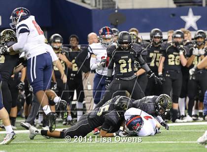 Thumbnail 3 in Boyd vs. Fossil Ridge (UIL 6A Division 2 Region 1 Bi-District Playoff) photogallery.
