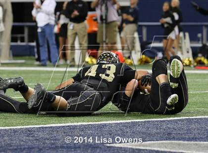 Thumbnail 1 in Boyd vs. Fossil Ridge (UIL 6A Division 2 Region 1 Bi-District Playoff) photogallery.