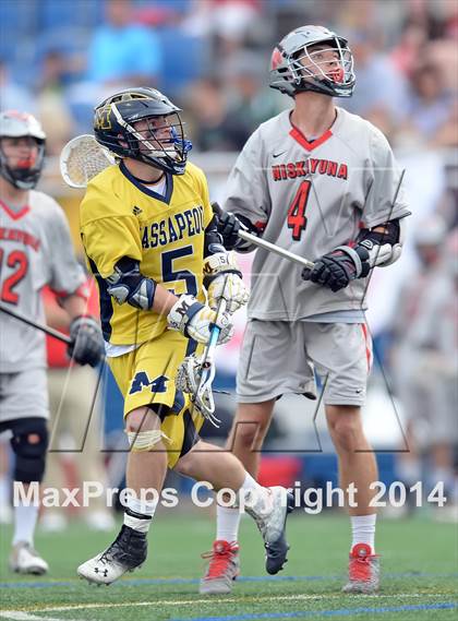 Thumbnail 2 in Niskayuna vs. Massapequa (NYSPHSAA Class A Semifinal) photogallery.