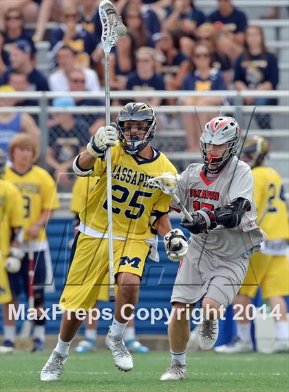 Thumbnail 1 in Niskayuna vs. Massapequa (NYSPHSAA Class A Semifinal) photogallery.