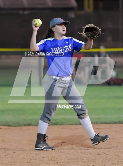 Thumbnail 2 in Joseph City vs San Manuel (AIA 1A Quarterfinals) photogallery.