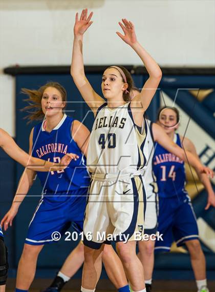 Thumbnail 2 in Helias vs California (Central Bank Shootout) photogallery.