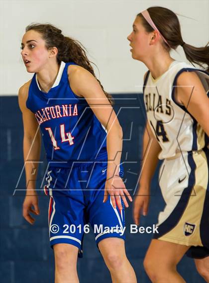 Thumbnail 3 in Helias vs California (Central Bank Shootout) photogallery.