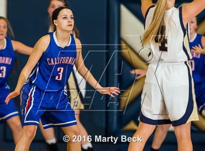 Thumbnail 2 in Helias vs California (Central Bank Shootout) photogallery.