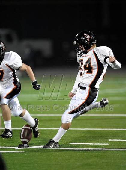 Thumbnail 1 in Huntington Beach vs. El Dorado (CIF SS Playoffs) photogallery.