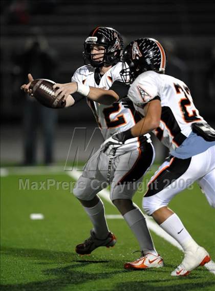 Thumbnail 3 in Huntington Beach vs. El Dorado (CIF SS Playoffs) photogallery.