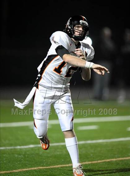 Thumbnail 3 in Huntington Beach vs. El Dorado (CIF SS Playoffs) photogallery.