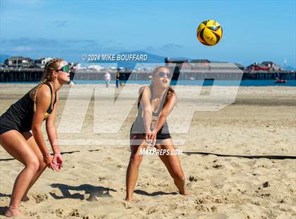 Thumbnail 3 in Ventura @ Santa Barbara photogallery.