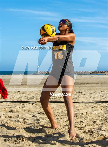 Thumbnail 3 in Ventura @ Santa Barbara photogallery.