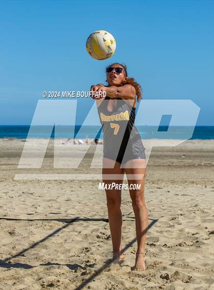 Thumbnail 3 in Ventura @ Santa Barbara photogallery.