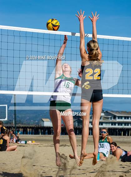 Thumbnail 3 in Ventura @ Santa Barbara photogallery.
