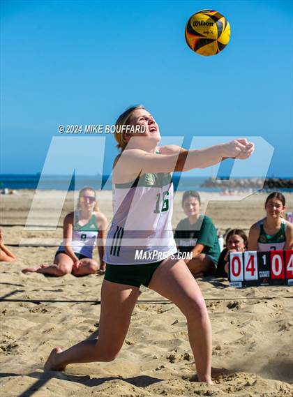 Thumbnail 3 in Ventura @ Santa Barbara photogallery.
