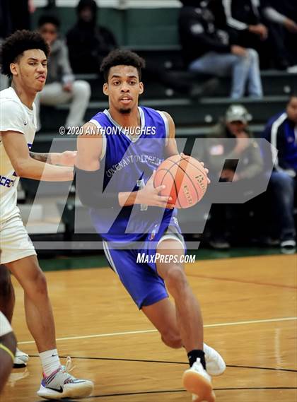 Thumbnail 3 in Lee Academy vs. Covenant College Prep (Gotham Hoops Showcase) photogallery.