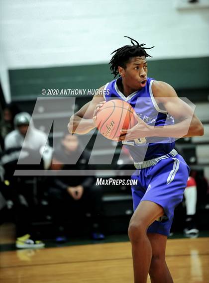 Thumbnail 2 in Lee Academy vs. Covenant College Prep (Gotham Hoops Showcase) photogallery.