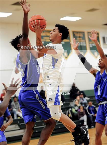 Thumbnail 2 in Lee Academy vs. Covenant College Prep (Gotham Hoops Showcase) photogallery.