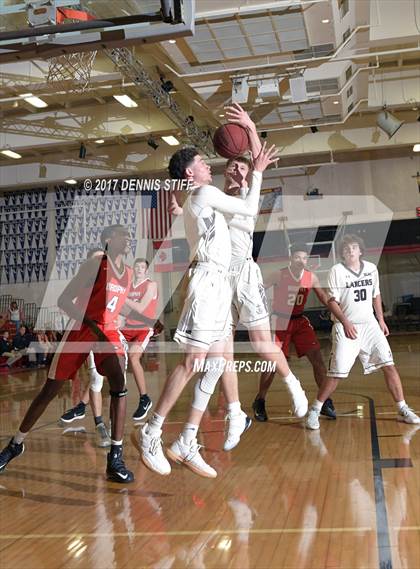 Thumbnail 3 in Brophy College Prep vs. Saint Francis (FR. Barry Christmas Classic) photogallery.