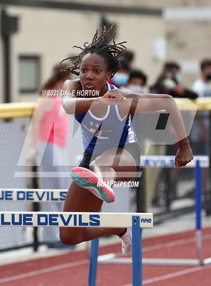 Thumbnail 3 in Union County Championship Relays photogallery.