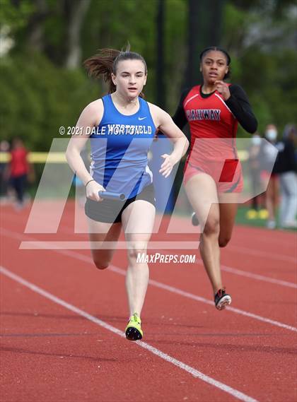 Thumbnail 2 in Union County Championship Relays photogallery.