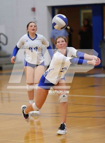 Thumbnail 2 in Shenango @ Ellwood City photogallery.