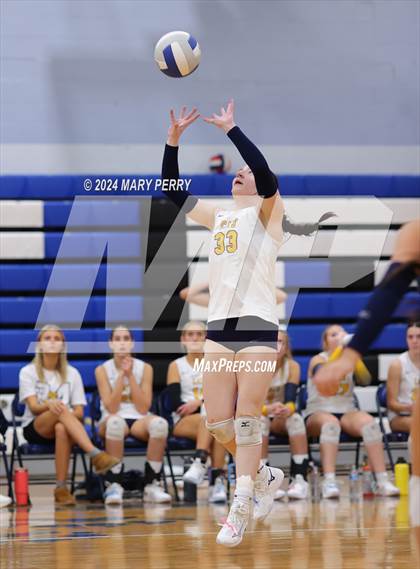 Thumbnail 3 in Shenango @ Ellwood City photogallery.