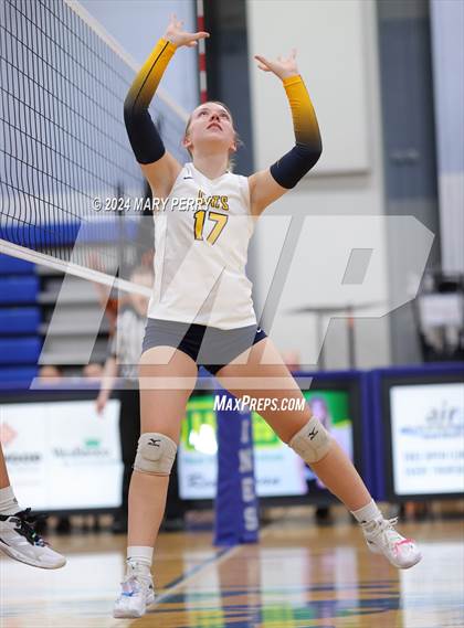 Thumbnail 1 in Shenango @ Ellwood City photogallery.