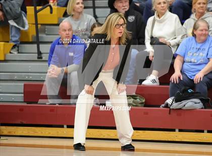 Thumbnail 2 in Littleton vs. Windsor (CHSAA 5A Round 2) photogallery.